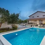 House Katarina Private Heated Swimming Pool Vila