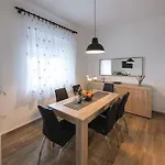 House Katarina Private Heated Swimming Pool * Pula
