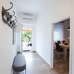 House Katarina Private Heated Swimming Pool *