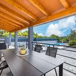 House Katarina Private Heated Swimming Pool Pula