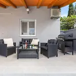 Vila House Katarina Private Heated Swimming Pool *