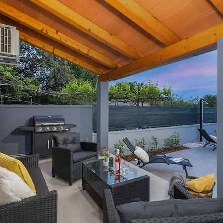 House Katarina With Private Swiming Pool Willa *