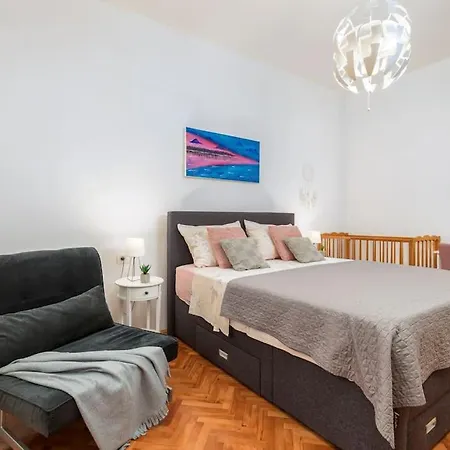 House Katarina With Private Swiming Pool Pula