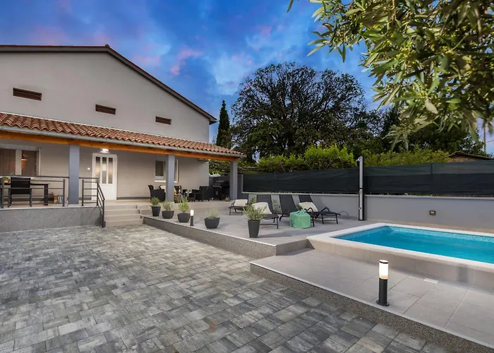 Vila House Katarina Private Heated Swimming Pool Pula