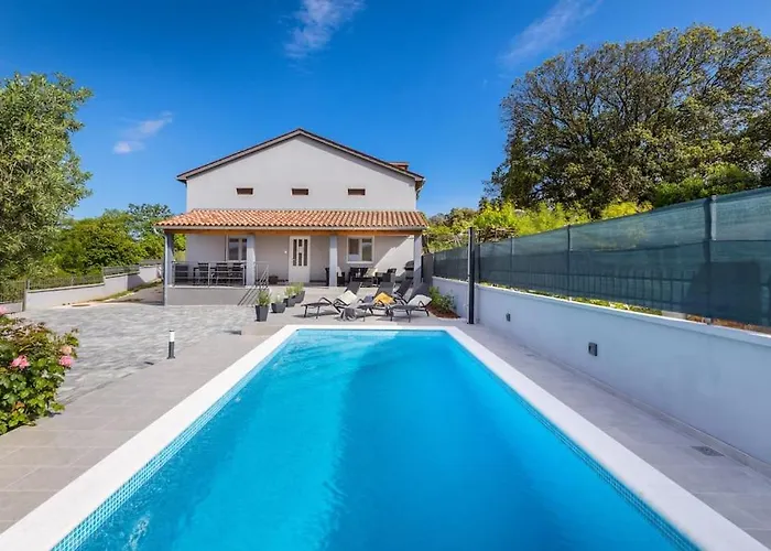 Vila House Katarina Private Heated Swimming Pool