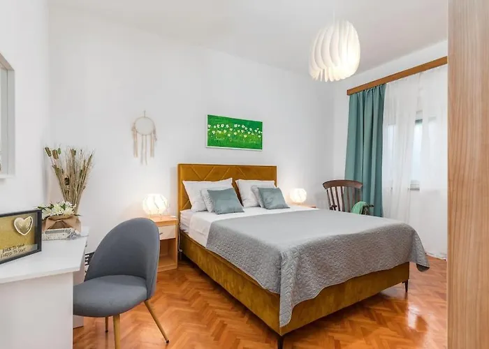 House Katarina Private Heated Swimming Pool Vila *