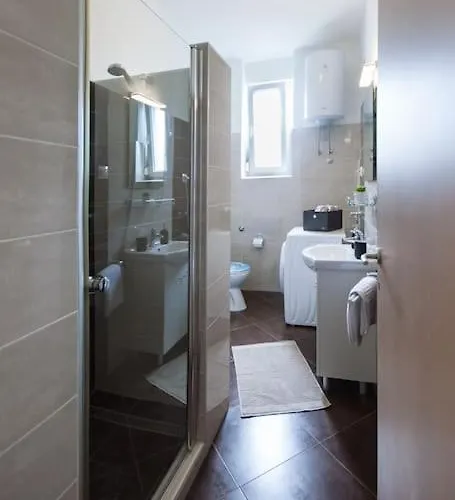 Vila House Katarina Private Heated Swimming Pool *