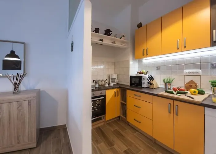 House Katarina Private Heated Swimming Pool *