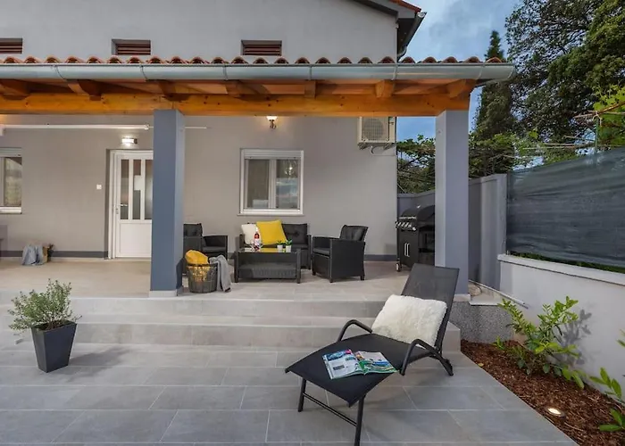 House Katarina Private Heated Swimming Pool Vila *