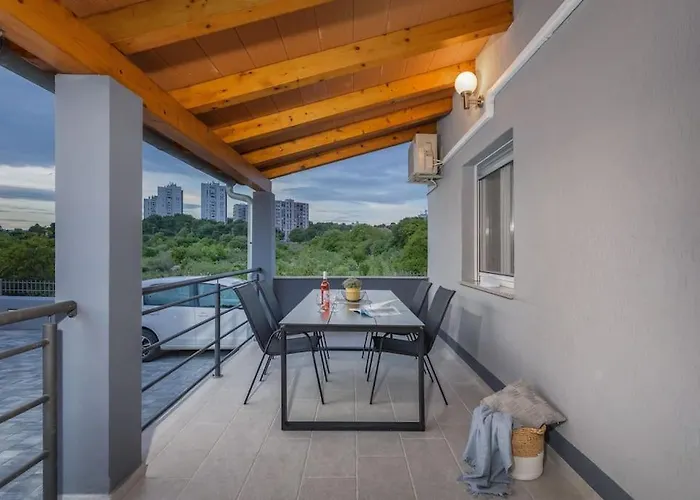 House Katarina Private Heated Swimming Pool Vila