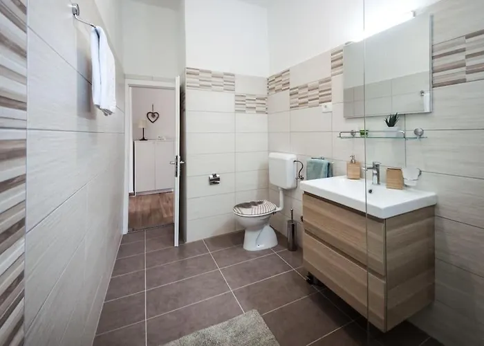 House Katarina Private Heated Swimming Pool